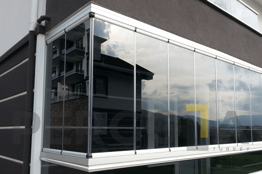 Folding Glass System - Image 4