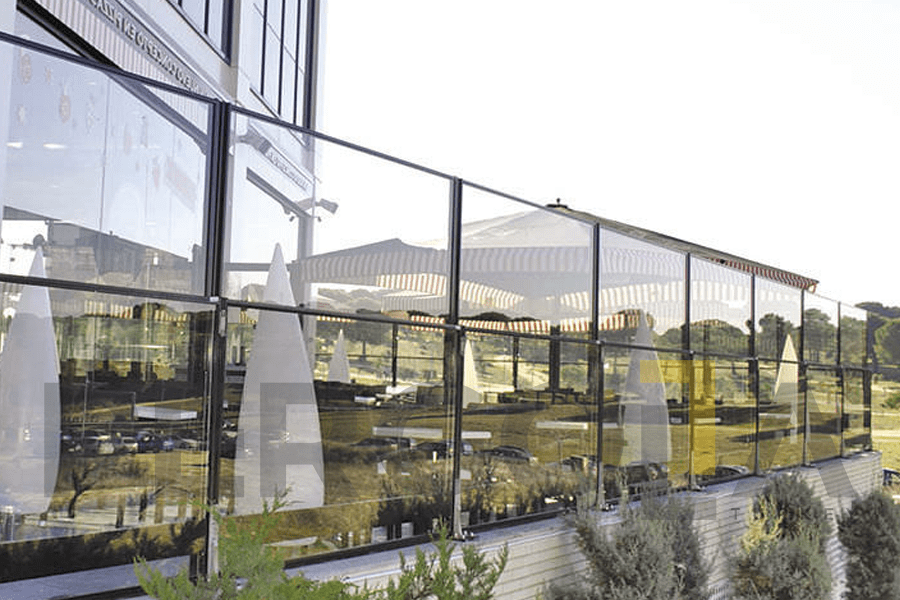 Manual Guillotine Wind Break System - Image 4