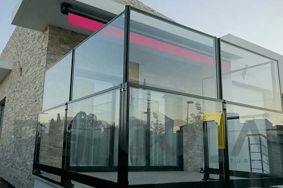 Manual Guillotine Wind Break System